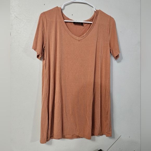 Rae Mode Womens Short Sleeve Orange Tee! - Picture 1 of 5